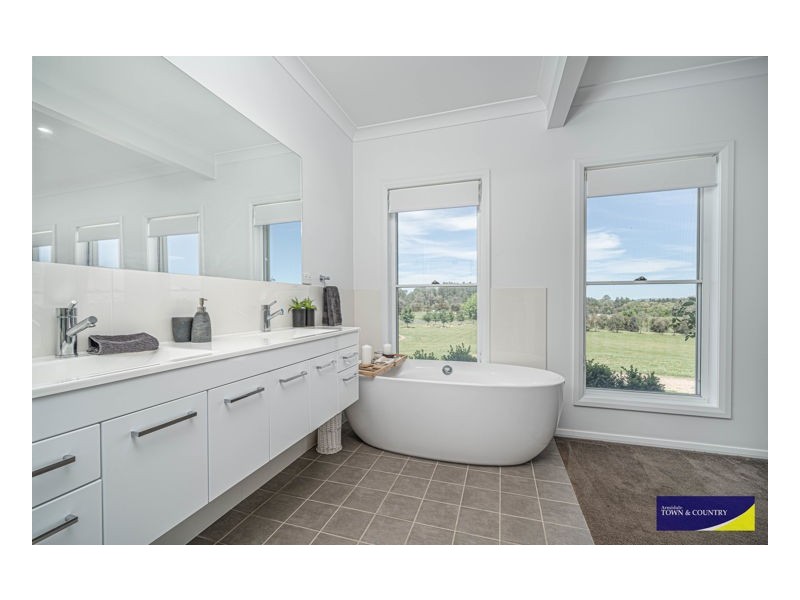2-4 Post Way, Armidale NSW 2350