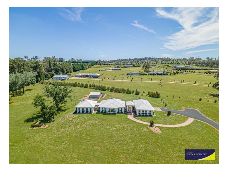 2-4 Post Way, Armidale NSW 2350