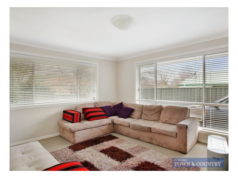 6a Dawson Avenue, Armidale NSW 2350