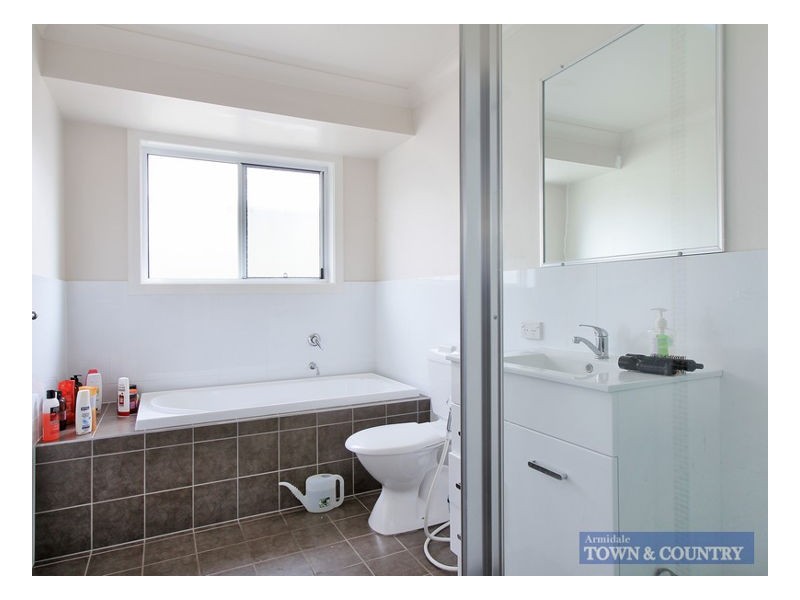 6a Dawson Avenue, Armidale NSW 2350