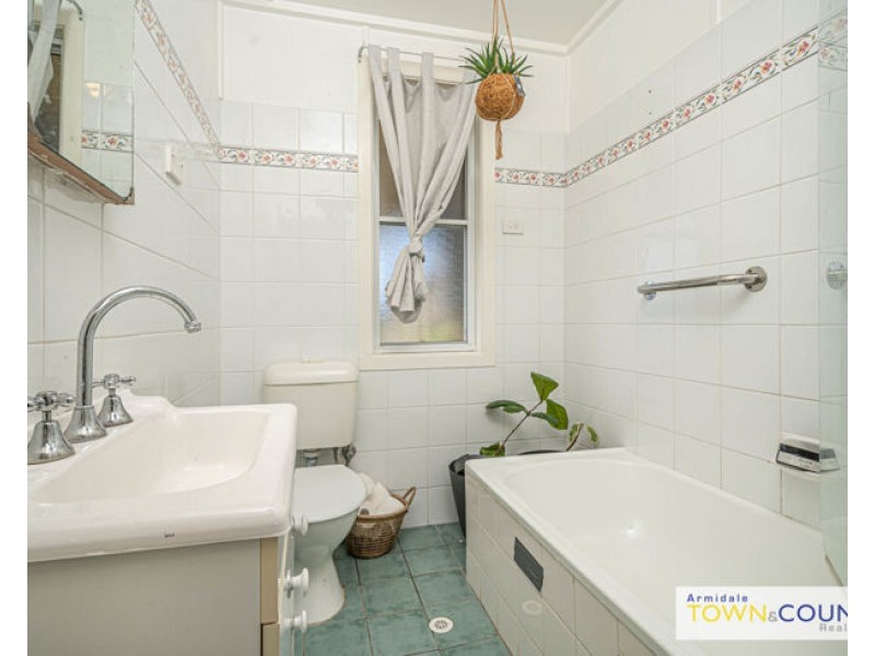 31 Malpas Street, Guyra NSW 2365