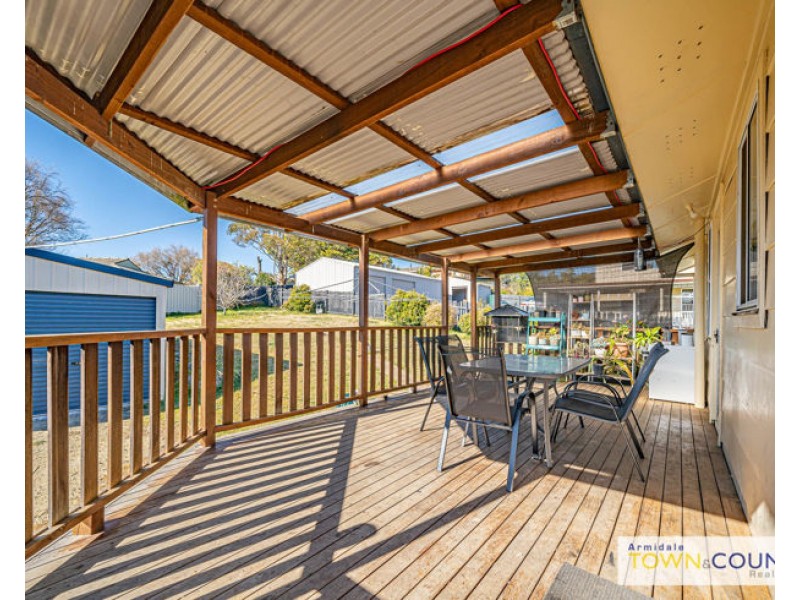 31 Malpas Street, Guyra NSW 2365