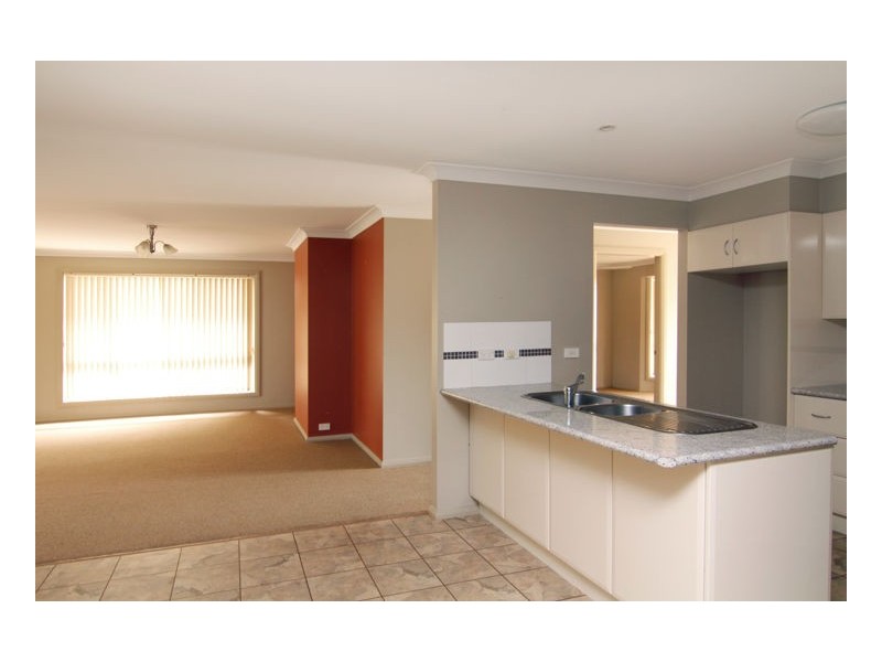 1/32 Golden Grove, Armidale NSW 2350