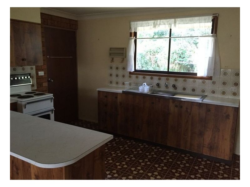2/1 Robina Cres, Armidale NSW 2350