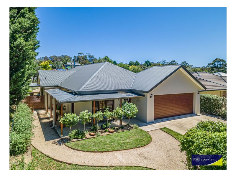 76 Ross Street, Armidale NSW 2350