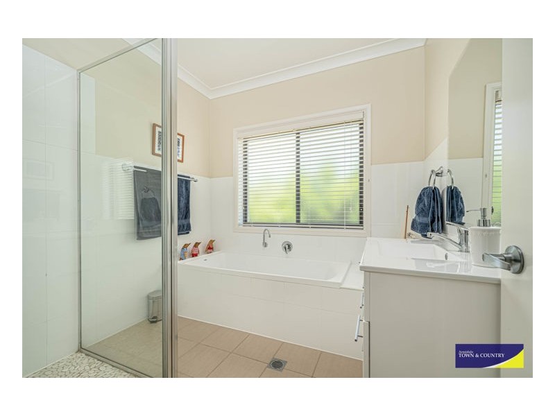76 Ross Street, Armidale NSW 2350