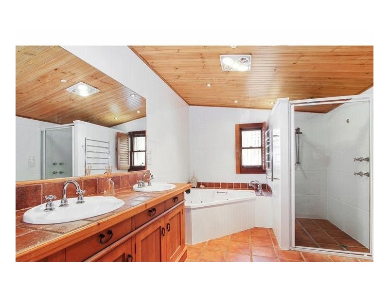 194 Marsh Street, Armidale NSW 2350