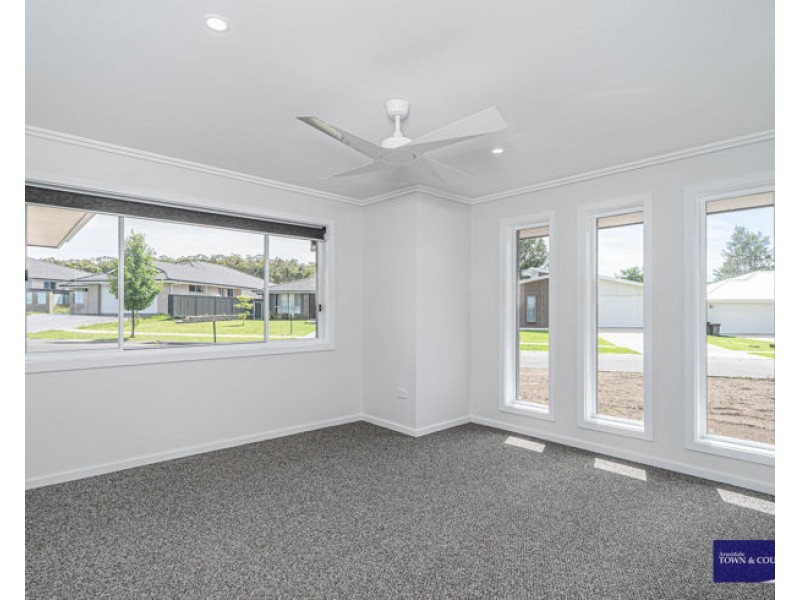 2 Albion Close, Armidale NSW 2350