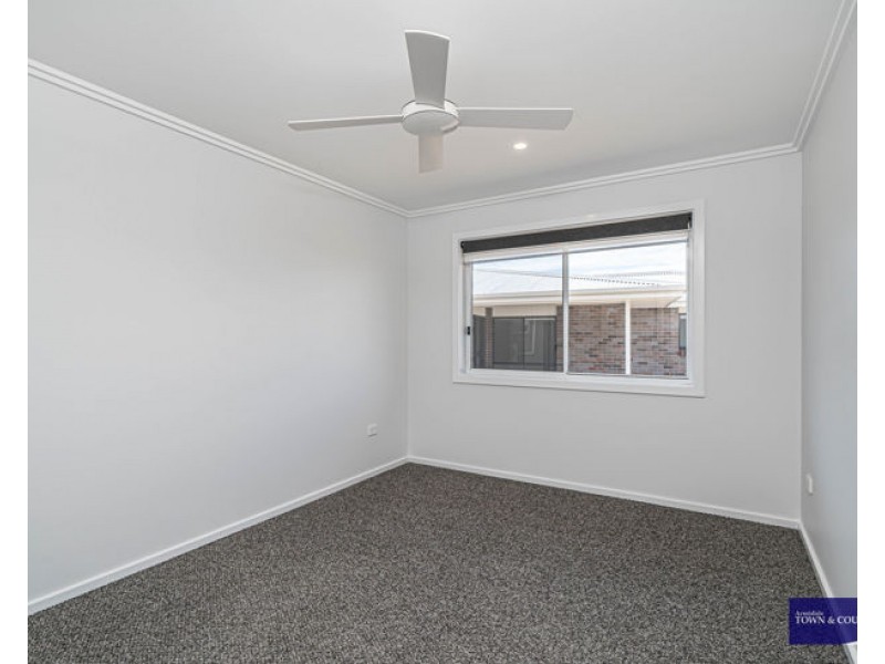 2 Albion Close, Armidale NSW 2350