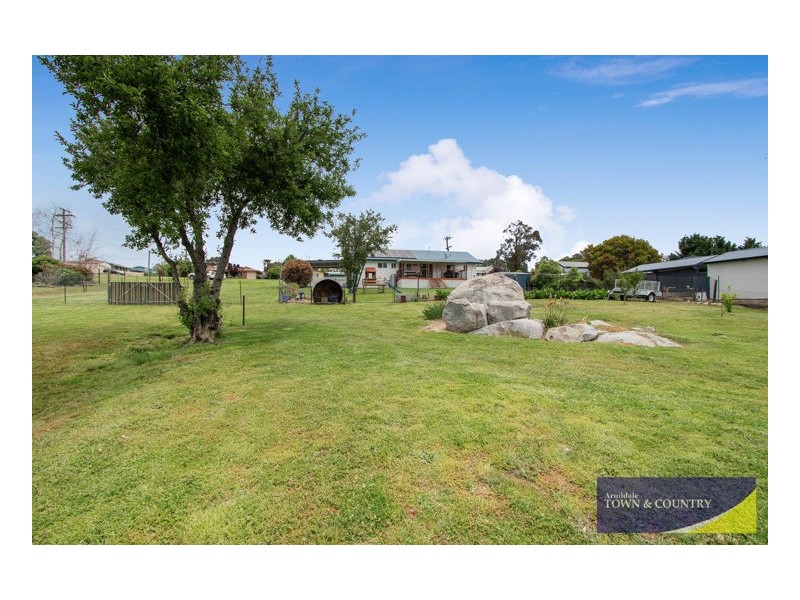 45 John Street, Uralla NSW 2358