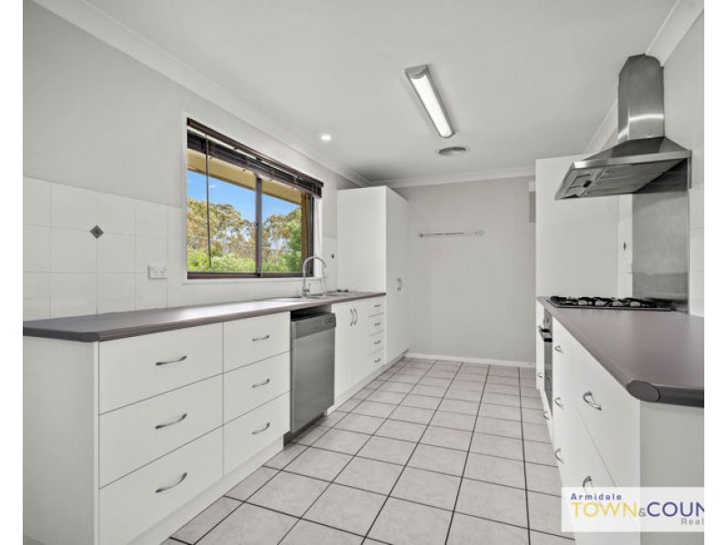 3 Verna Close, Armidale NSW 2350
