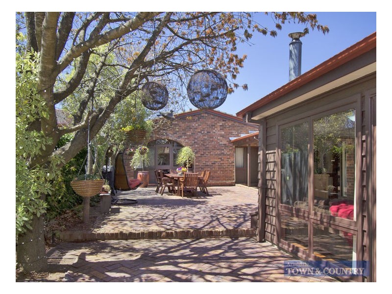 77 Perrott Street, Armidale NSW 2350