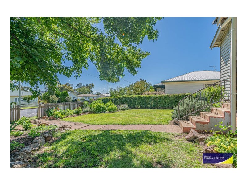 54 Mann Street, Armidale NSW 2350