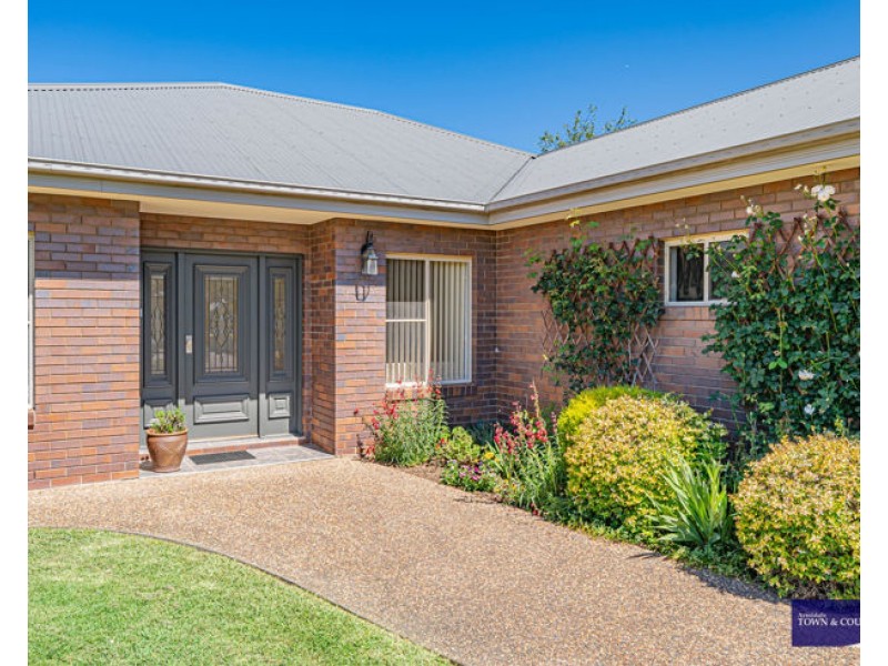 31 The Boulevarde, Armidale NSW 2350