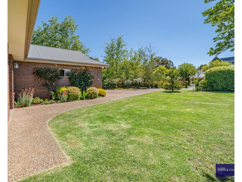 31 The Boulevarde, Armidale NSW 2350