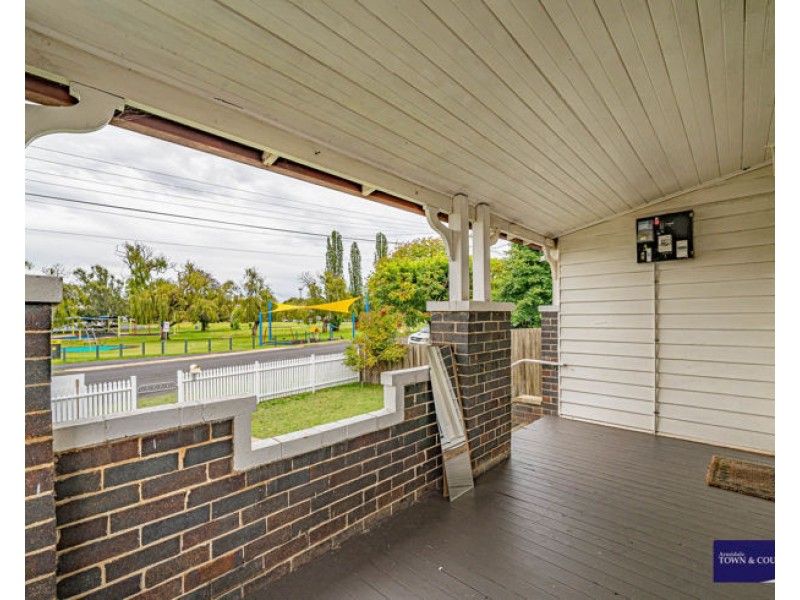 105 Kirkwood Street, Armidale NSW 2350
