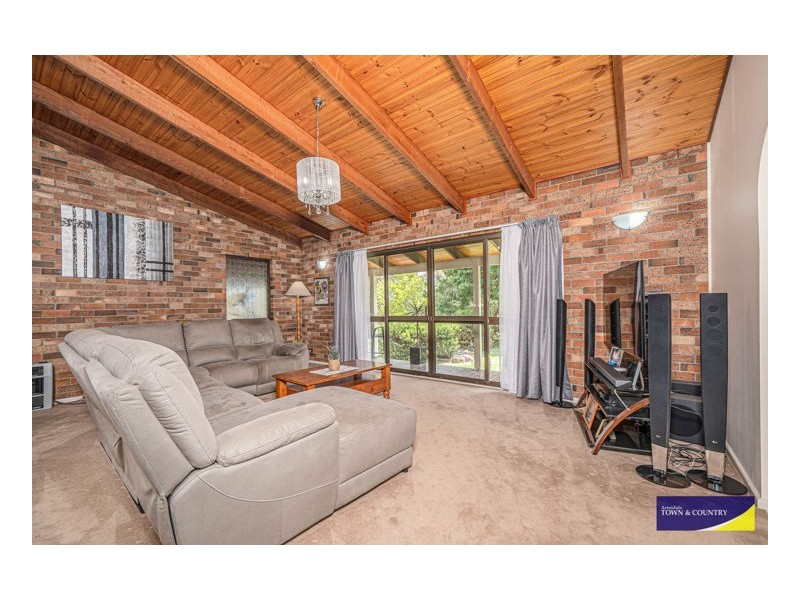 9 Baker Road, Armidale NSW 2350
