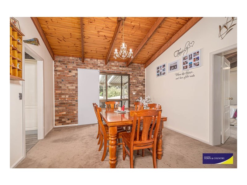 9 Baker Road, Armidale NSW 2350