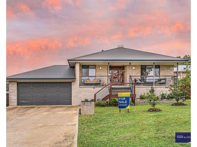 30 Arundel Drive, Armidale NSW 2350