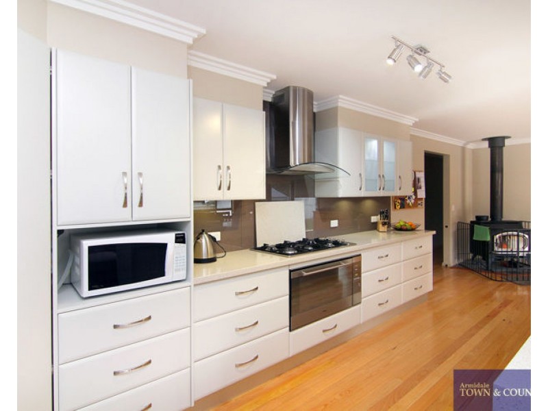 30 Arundel Drive, Armidale NSW 2350