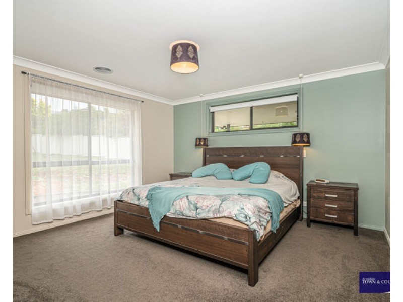 30 Arundel Drive, Armidale NSW 2350