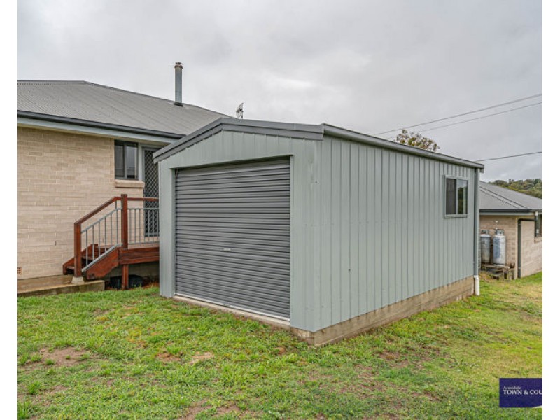 30 Arundel Drive, Armidale NSW 2350