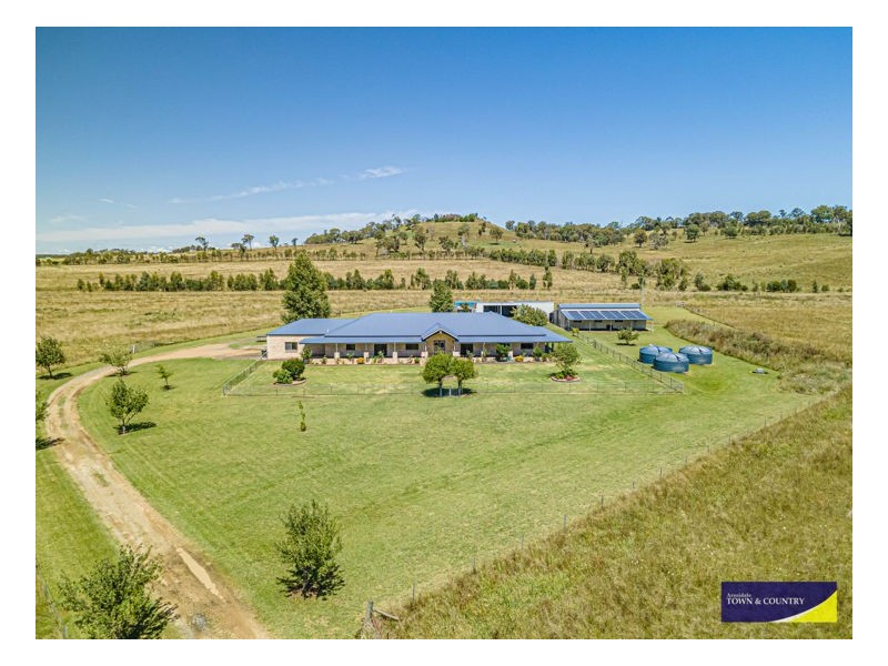 415 Boorolong Road, Armidale NSW 2350