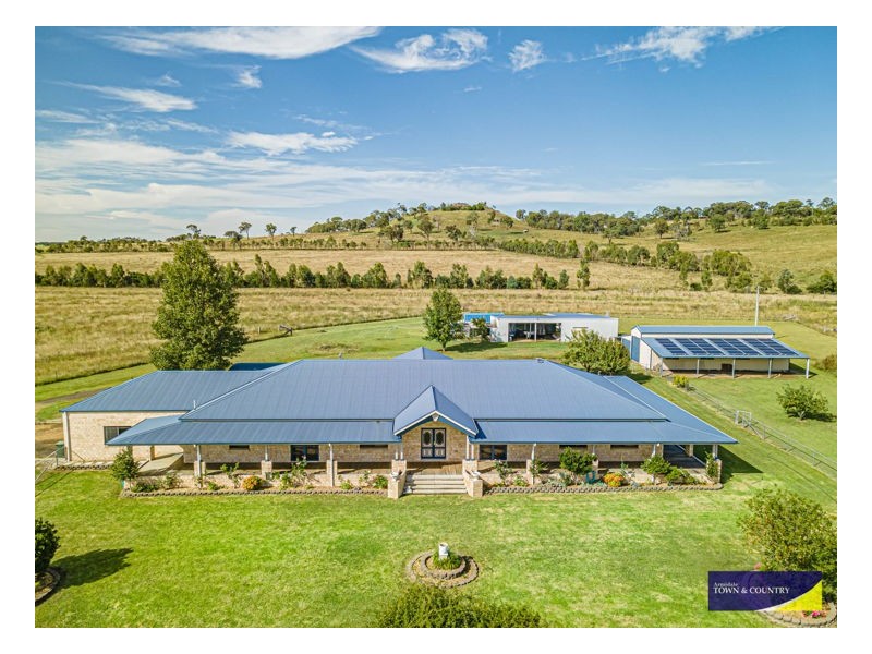 415 Boorolong Road, Armidale NSW 2350