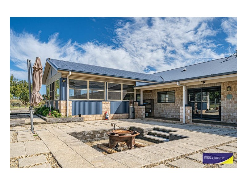 415 Boorolong Road, Armidale NSW 2350