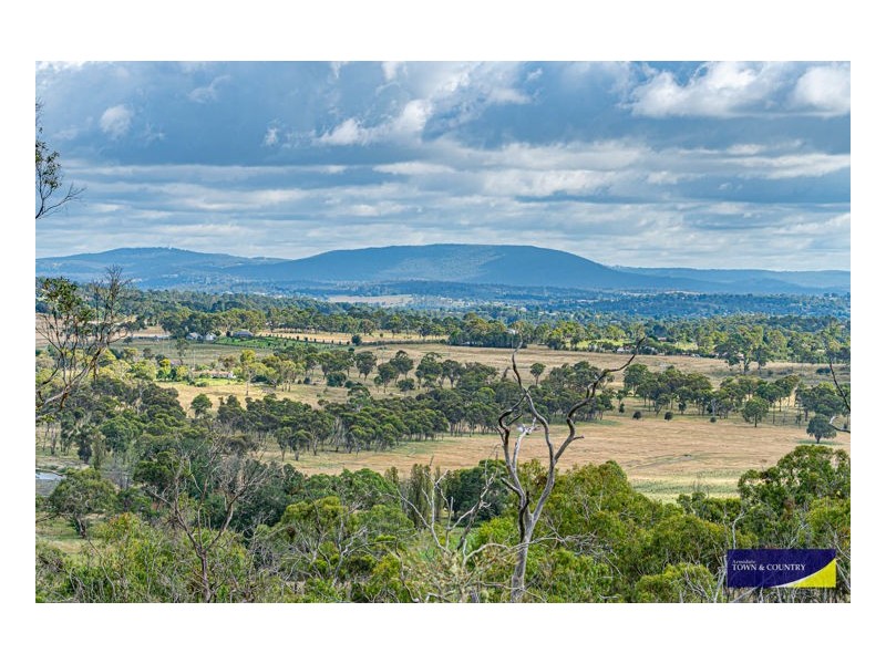153 Knobs Road, Armidale NSW 2350