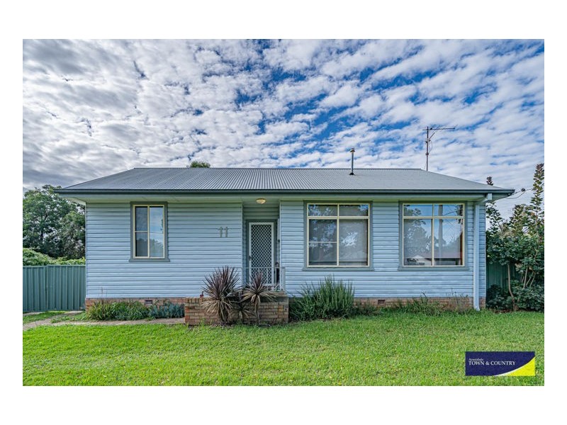 11 Elizabeth Street, Armidale NSW 2350