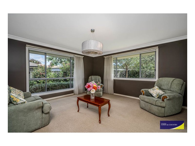 40 Albion Close, Armidale NSW 2350