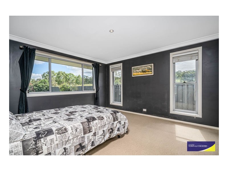 40 Albion Close, Armidale NSW 2350