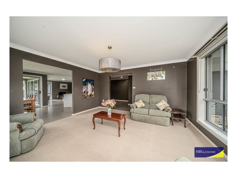 40 Albion Close, Armidale NSW 2350