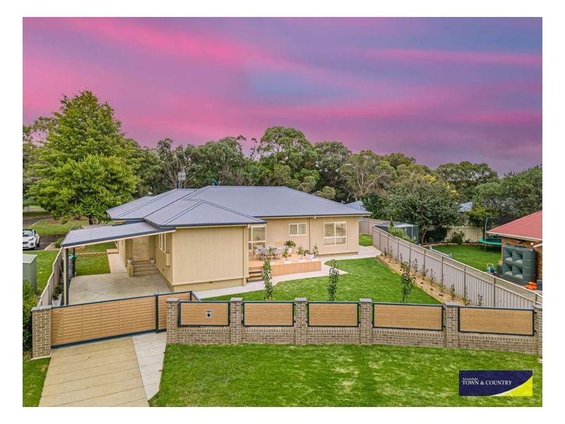 11 Fiona Place, Armidale NSW 2350