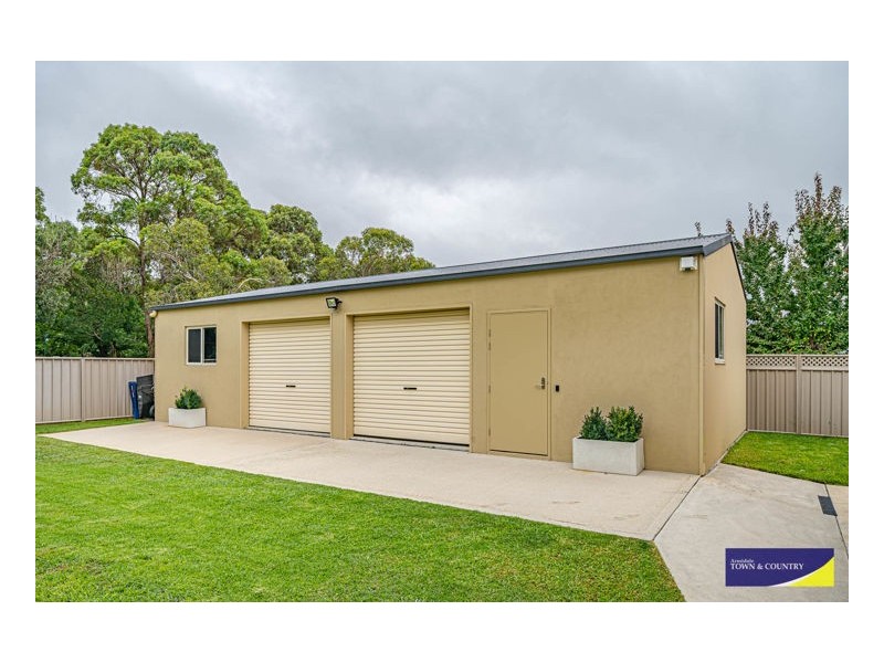 11 Fiona Place, Armidale NSW 2350