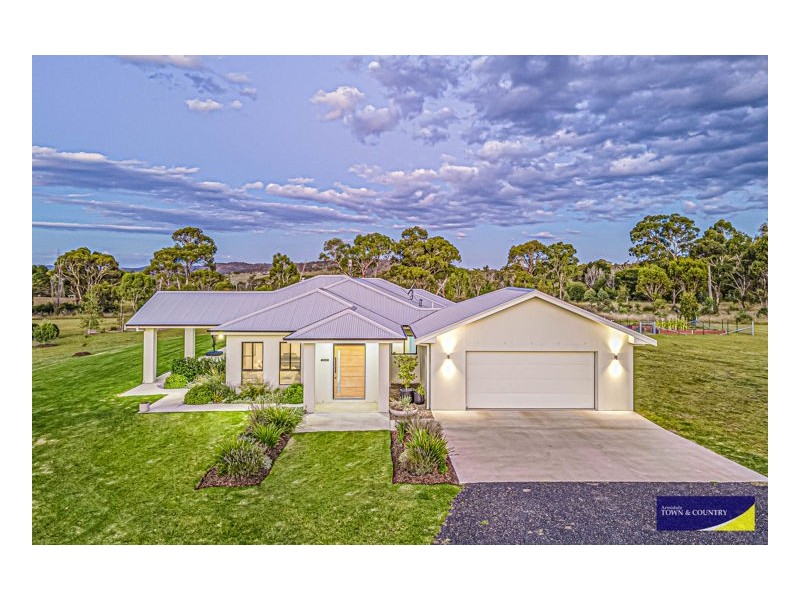 21 Beethoven Lane, Armidale NSW 2350