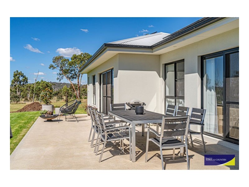 21 Beethoven Lane, Armidale NSW 2350