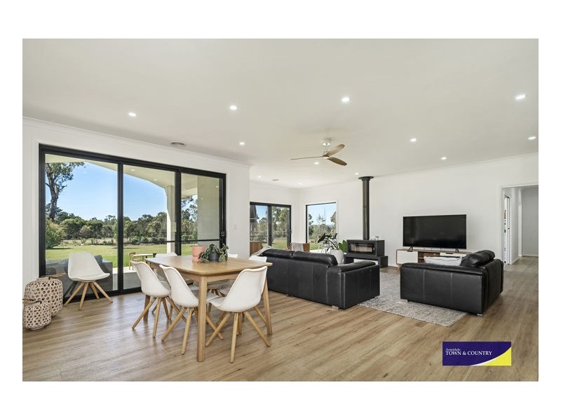 21 Beethoven Lane, Armidale NSW 2350