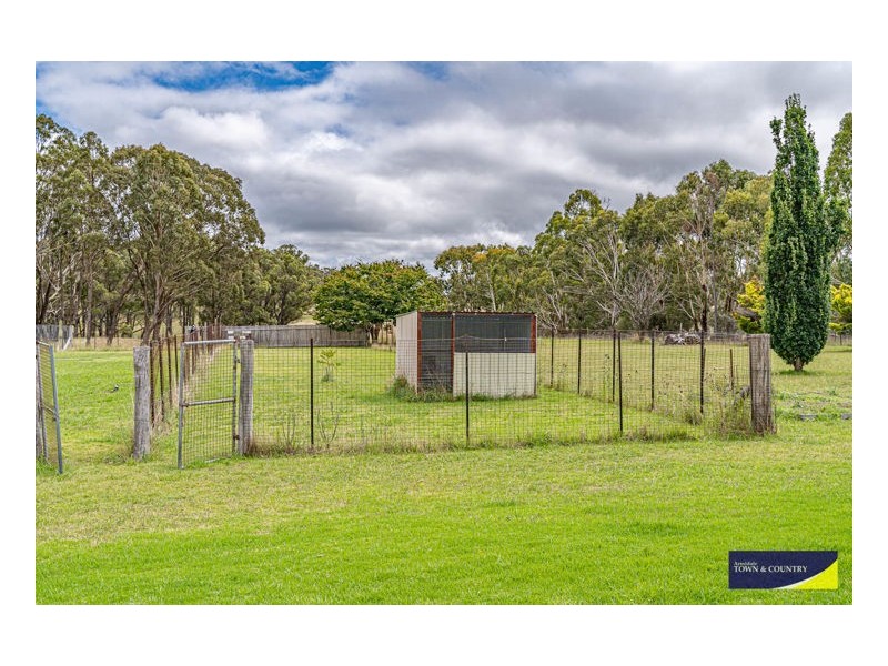 58 Kareela Road, Armidale NSW 2350