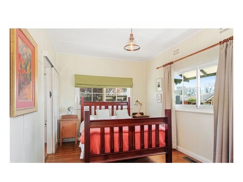 194 Marsh Street, Armidale NSW 2350