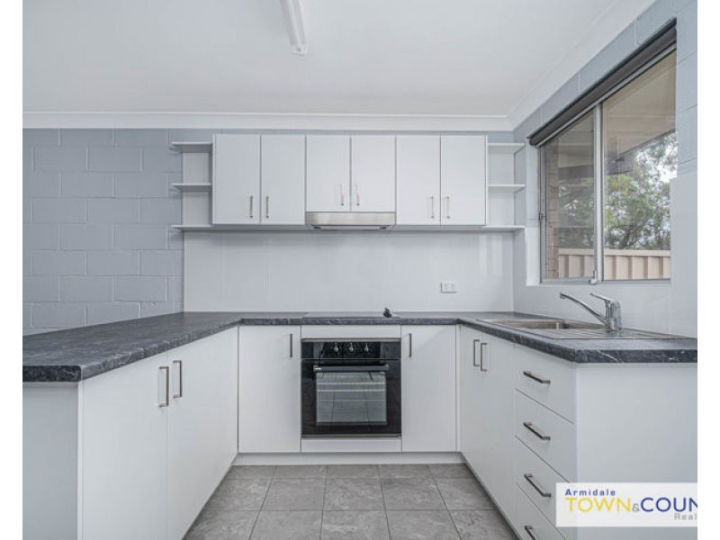 3/3 Wigan Avenue, Armidale NSW 2350