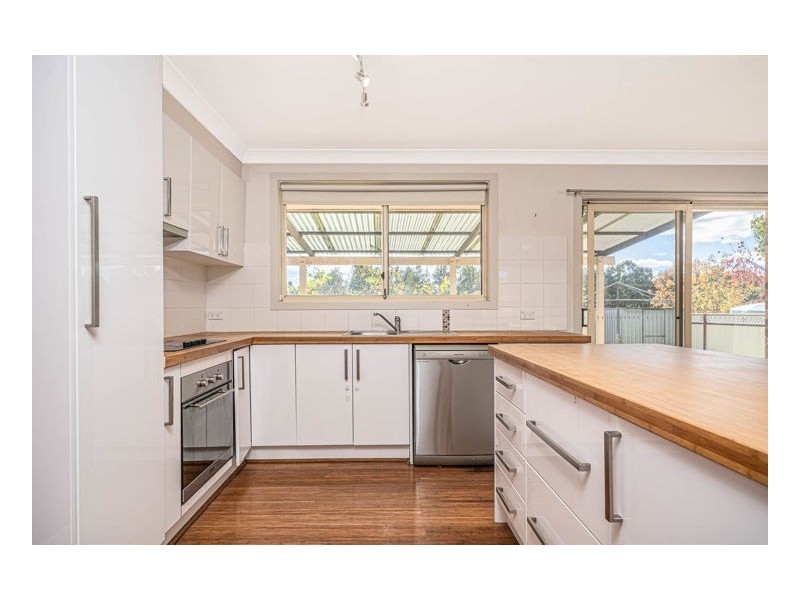 31 Wigan Avenue, Armidale NSW 2350