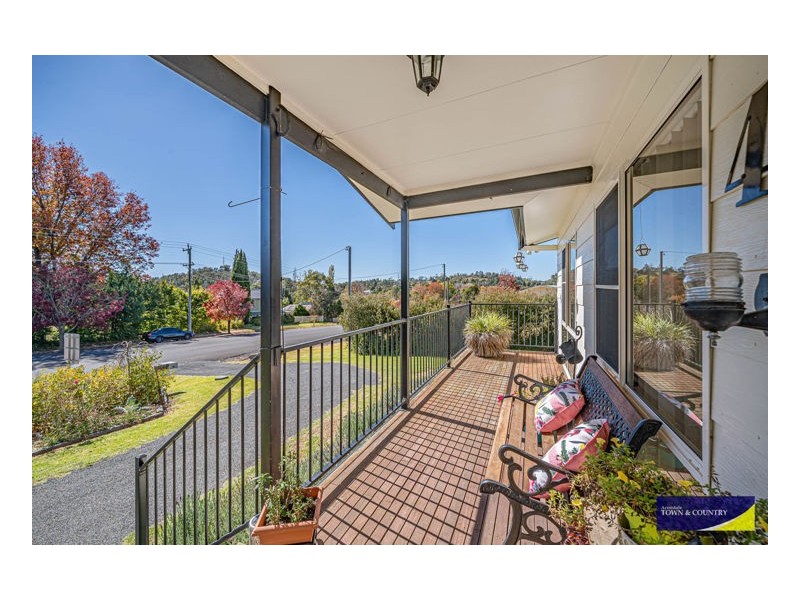 48 Queen Street, Uralla NSW 2358