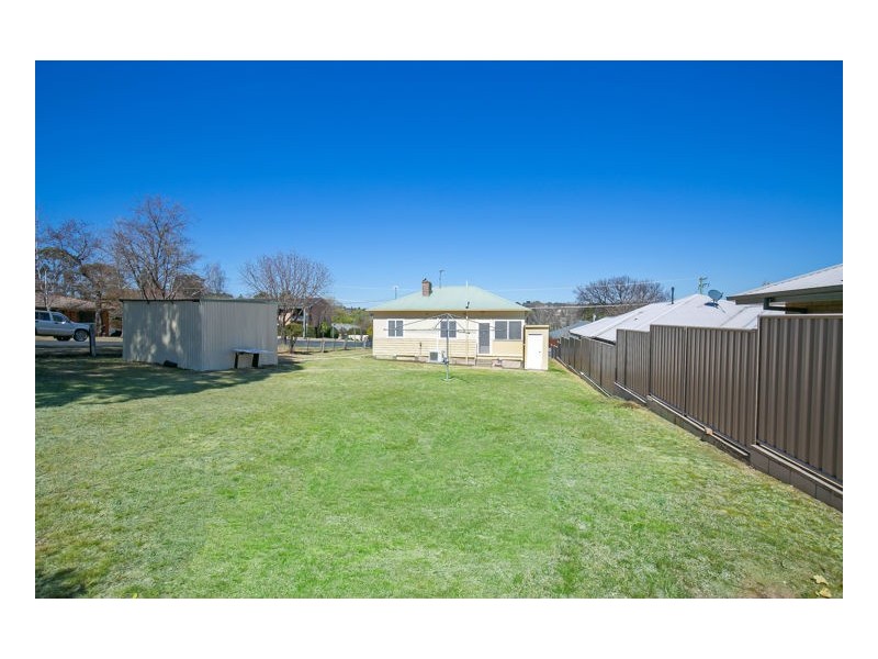 221 Donnelly Street, Armidale NSW 2350