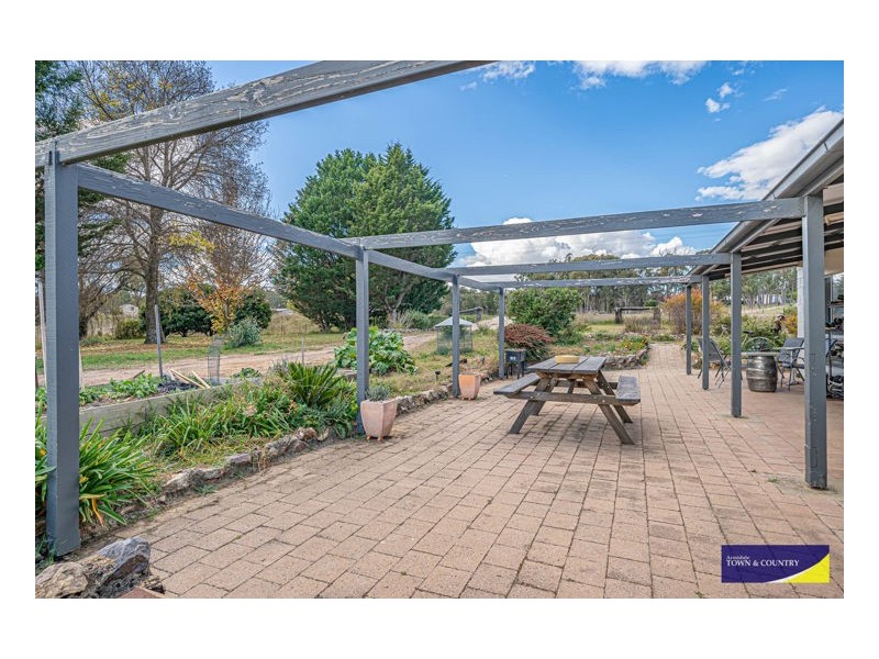 106 Kareela Road, Armidale NSW 2350