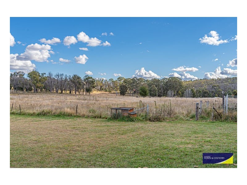 106 Kareela Road, Armidale NSW 2350
