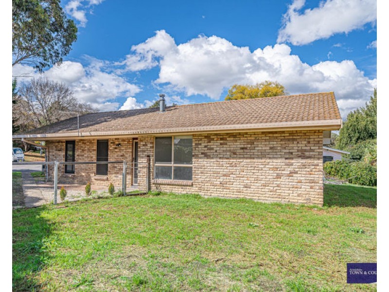 14 Tysoe Crescent, Armidale NSW 2350