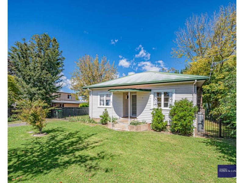 4 West Avenue, Armidale NSW 2350