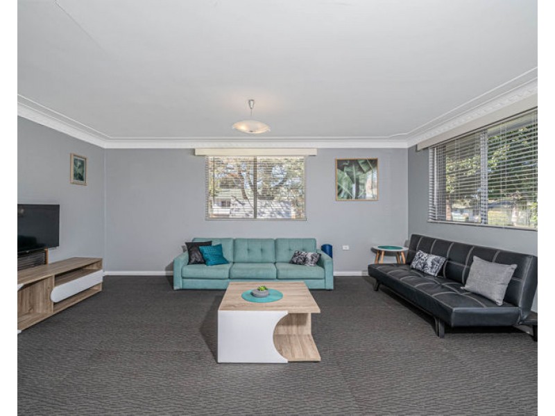 Room 2/7 Helen Avenue, Armidale NSW 2350